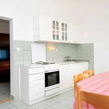 Apartment By The Sea Zavalatica, Korcula - 247 *